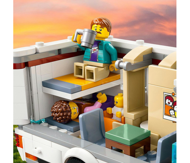 LEGO City 60454 Wakacyjny kamper pełen przygód - 1284117 - zdjęcie 9